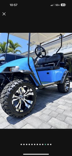 EZ-GO TXT Golf Cart