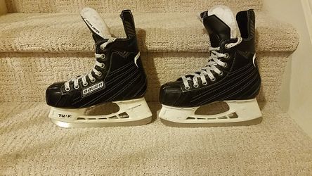 Bauer Nexus 3000 size 3, hockey skates