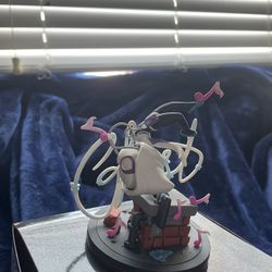 Ghost Spider/Gwen Stacy spiderman figurine