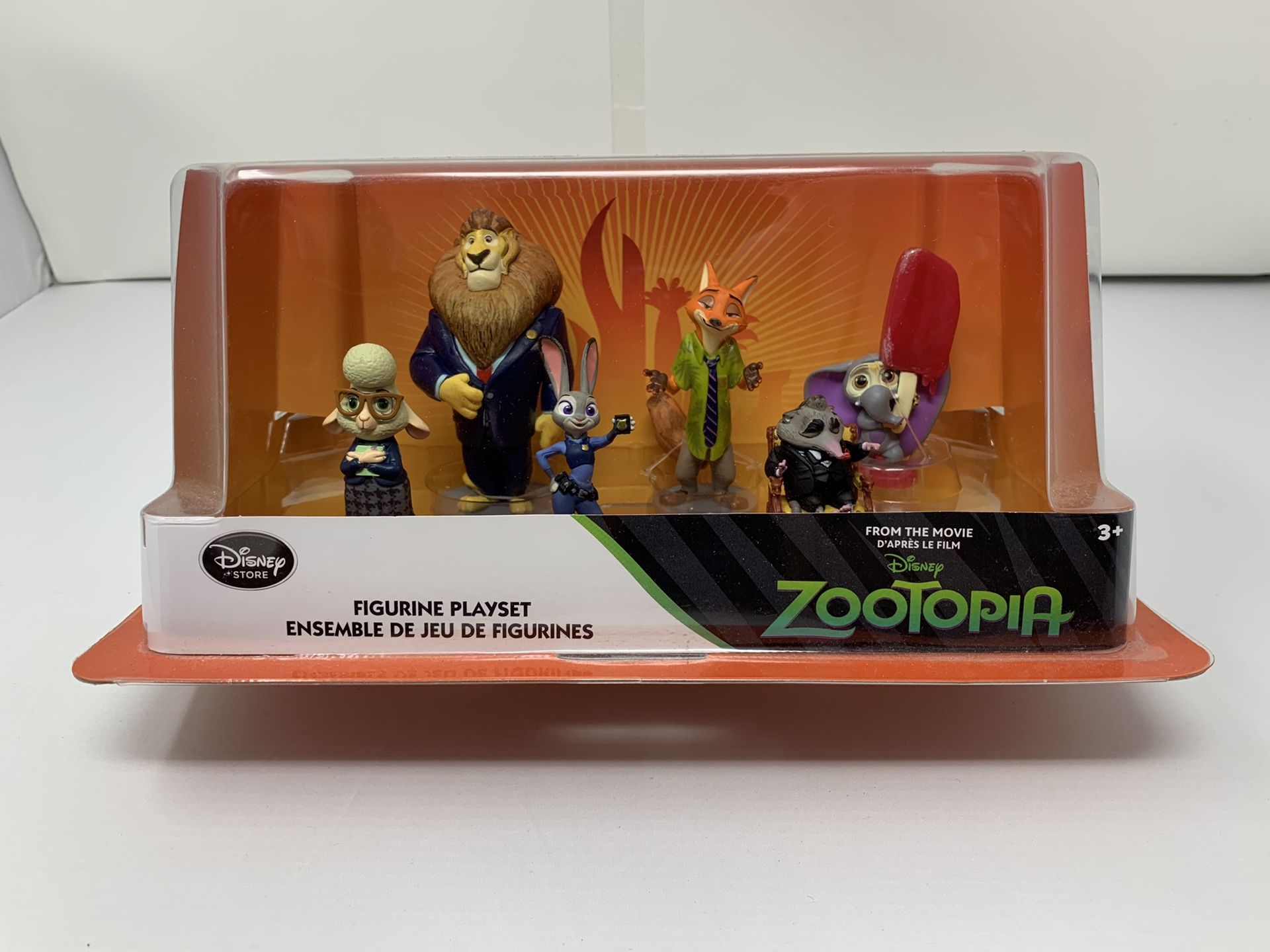 Disneys Classic Zootopia Figurine Play set (Brand New)