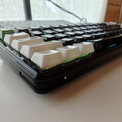 Nada 65 Panda | A THOCKY ceramic keyboard