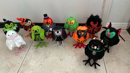 Halloween decor birds