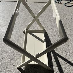 Uppa Baby bassinet holder