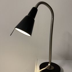IKEA KVART Desk Lamp - Matte Black & Silver Gooseneck