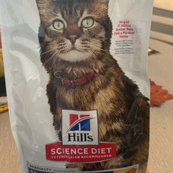 Hill’s Sensitive Stomach 