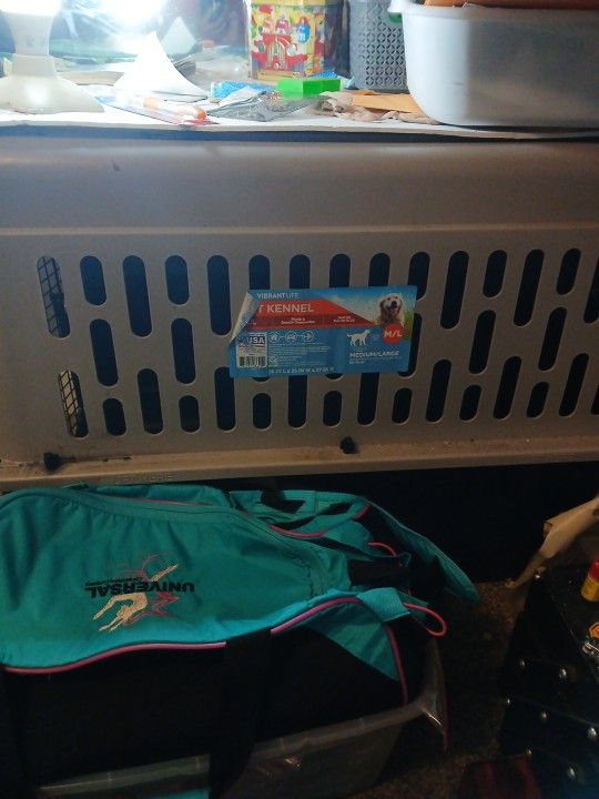 LG. Dog Kennel
