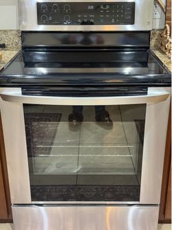 LG Electric Stove