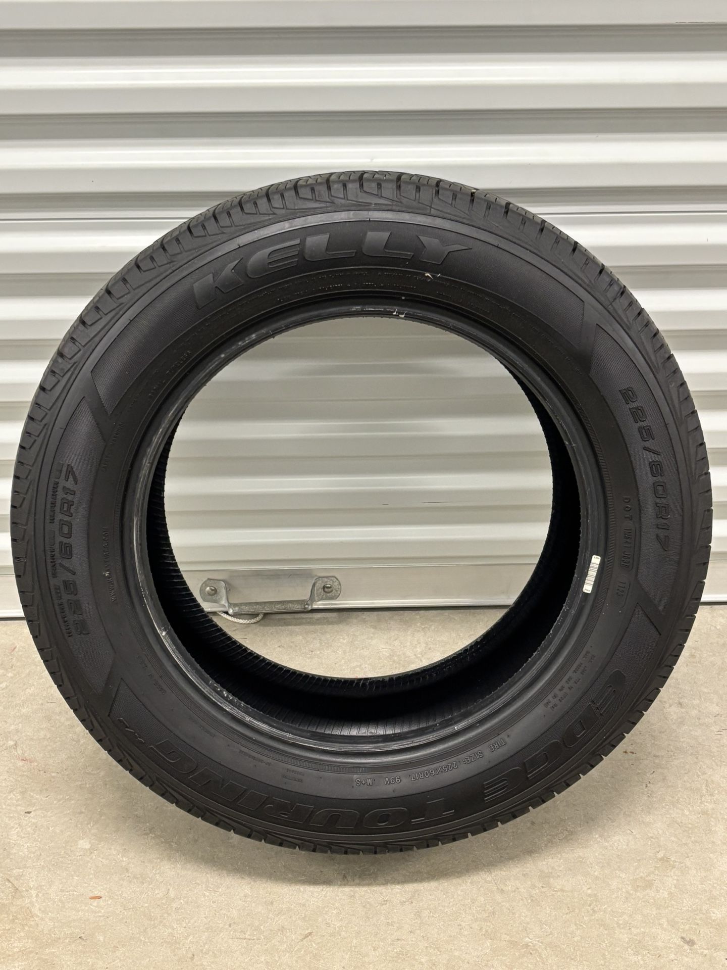 Kelly Edge Touring Tire Used