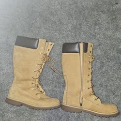Timberland  Juniors Tall Trail Boots Nubuck Wheat.
