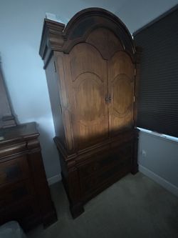 Wood wardrobe Thomasville Furniture