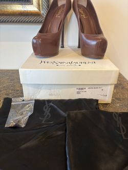 YSL Tribute Round Toe Stiletto Pumps Size 40 