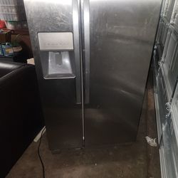 Whirlpool Double door refrigerator