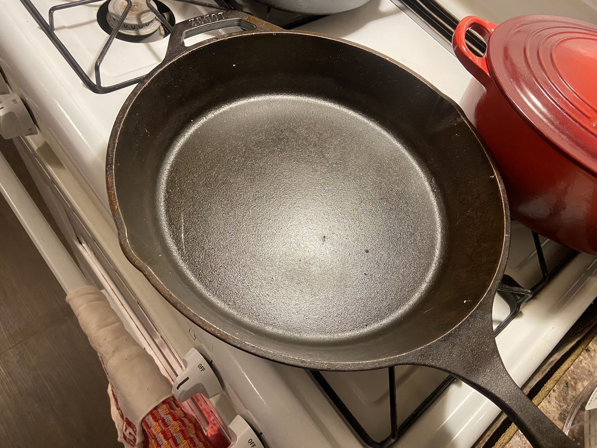 Large Lodge Cast Iron Skillet
