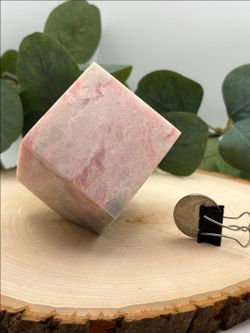 🧊 Crystals | Pink Opal Floating Cube 🧊