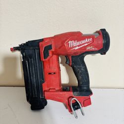 Milwaukee M18 FUEL 18-Volt Lithium-Ion Brushless Cordless Gen II 18-Gauge Brad Nailer (Tool-Only)