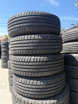 265/65r17 Michelin tires en Excelentes Condiciones de Vida las 4