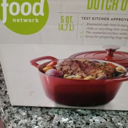 5 QT ENAMELED CAST IRON DUTCH OVEN 