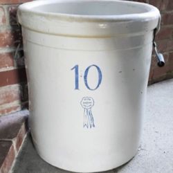 Crock Blue Crown Buckeye Pottery 10 Gallon Stoneware with Spool Handles Great Condition 