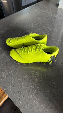 Nike Soccer Cleats Size 9.5