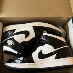 Jordan Mids $140 takes both