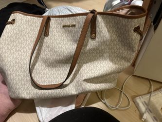 Michael Kors Never Full Bag