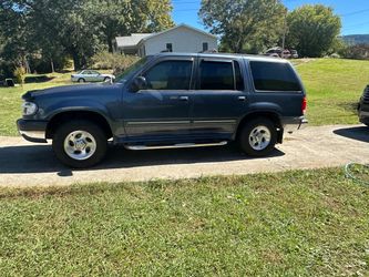1999 Ford Explorer