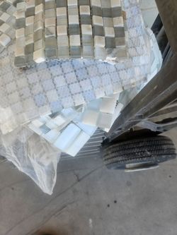 Free gray tiles