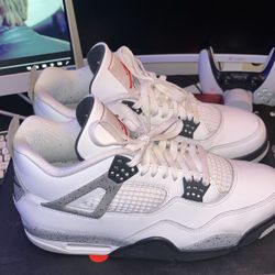 Jordan 4 Retro White Cement 2025 Size 10.5
