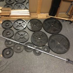 300 lb Olympic Weight Set