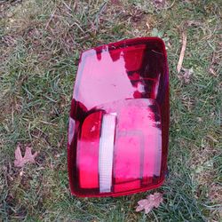 2017 Volkswagen jetta tail light