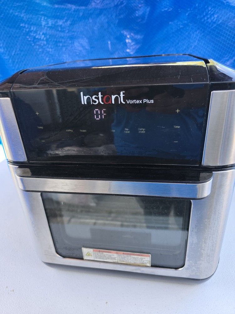 Instant Pot Vortex Plus 10 Quart Black Air Fryer Oven