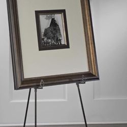 Beautiful Easel Stand 