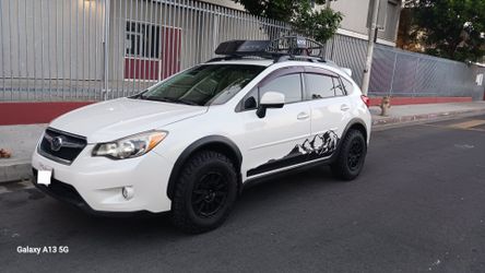 2013 Subaru XV Crosstrek White SUV with Mods