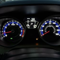 2013 Hyundai Elantra Limited FWD With