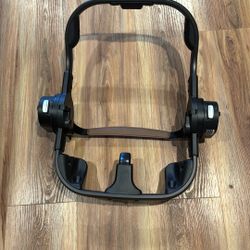 Nuna Triv Next Adapter 