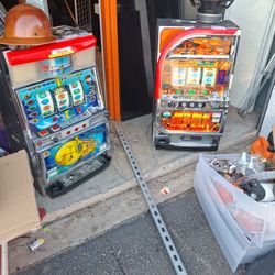Two Chinese Slot Machines 150.00w
