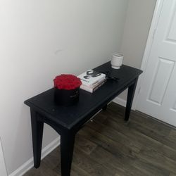 ENTRY WAY TABLE 