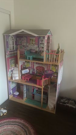 Doll house