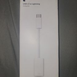 USB-C to Lightning Adapter