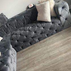 grey sectional couch 
