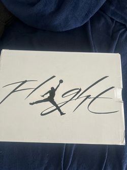 Jordan 4 “white thunders”