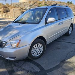 2012 Kia Sedona V6 Automatic Clean Title