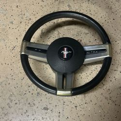 05 Mustang Steering Wheel With Air Bag 