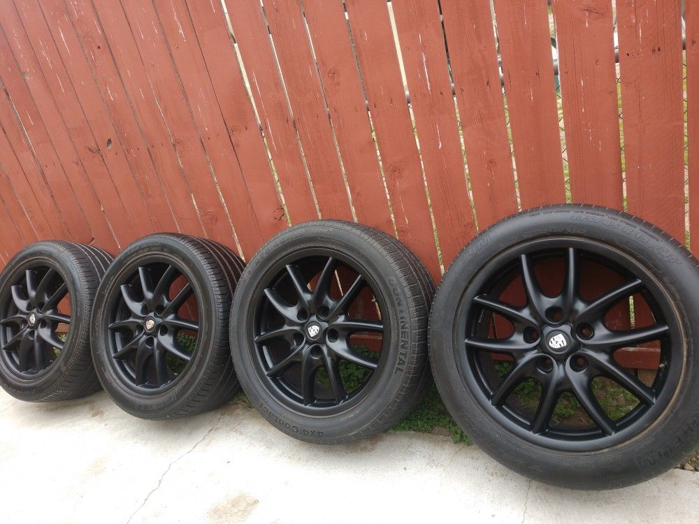 Porsche Cayenne OEM 19inch rims with tires $380