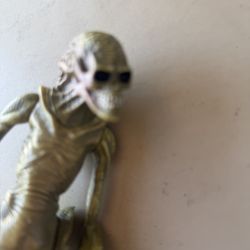 NECA Aliens Ripley Inverse Species ACTION FIGURE Collection