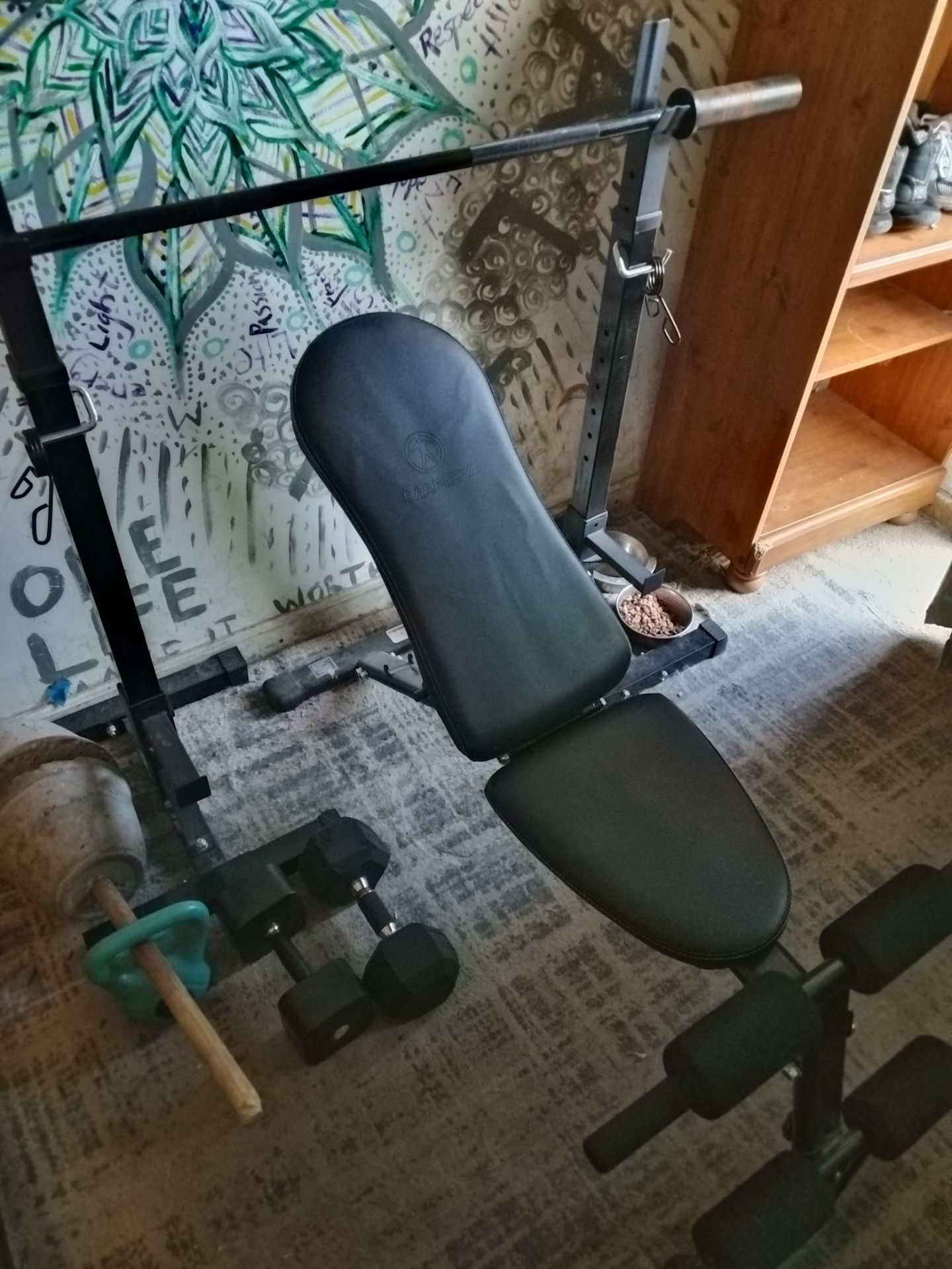 Adjustable Bench and adjustable squat rack with Bar