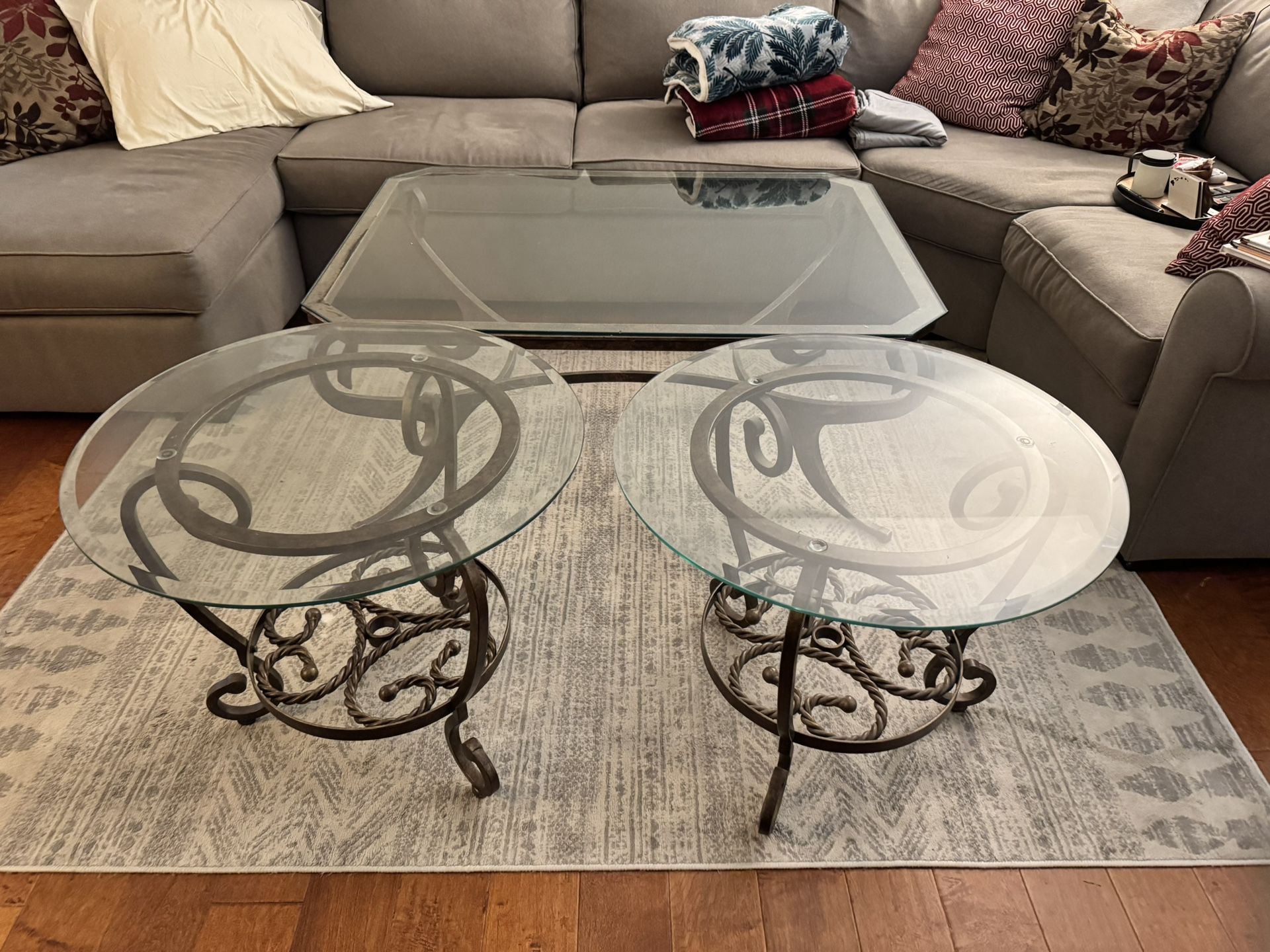 Coffee & End Tables