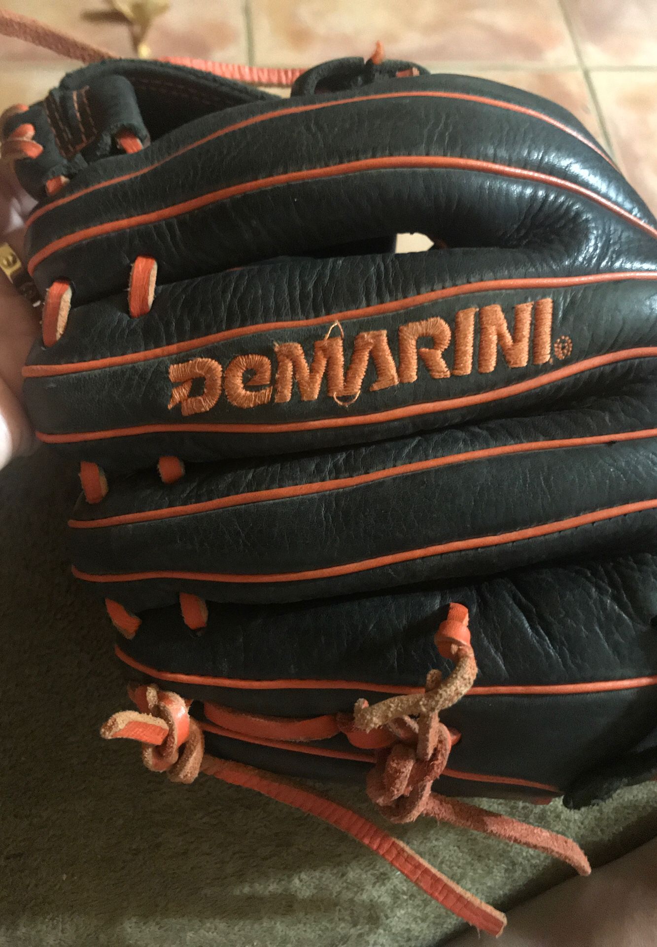 Demarini baseball glove $32pre-owned