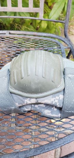 McGuire-Nicholas elbowpads universal camouflage