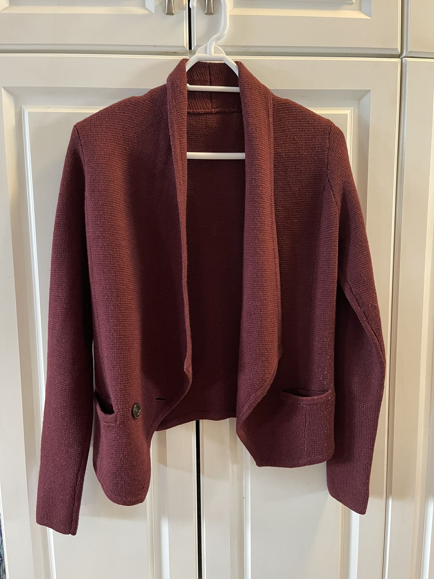 Maroon Cardigan Sweater with Two Front Pockets